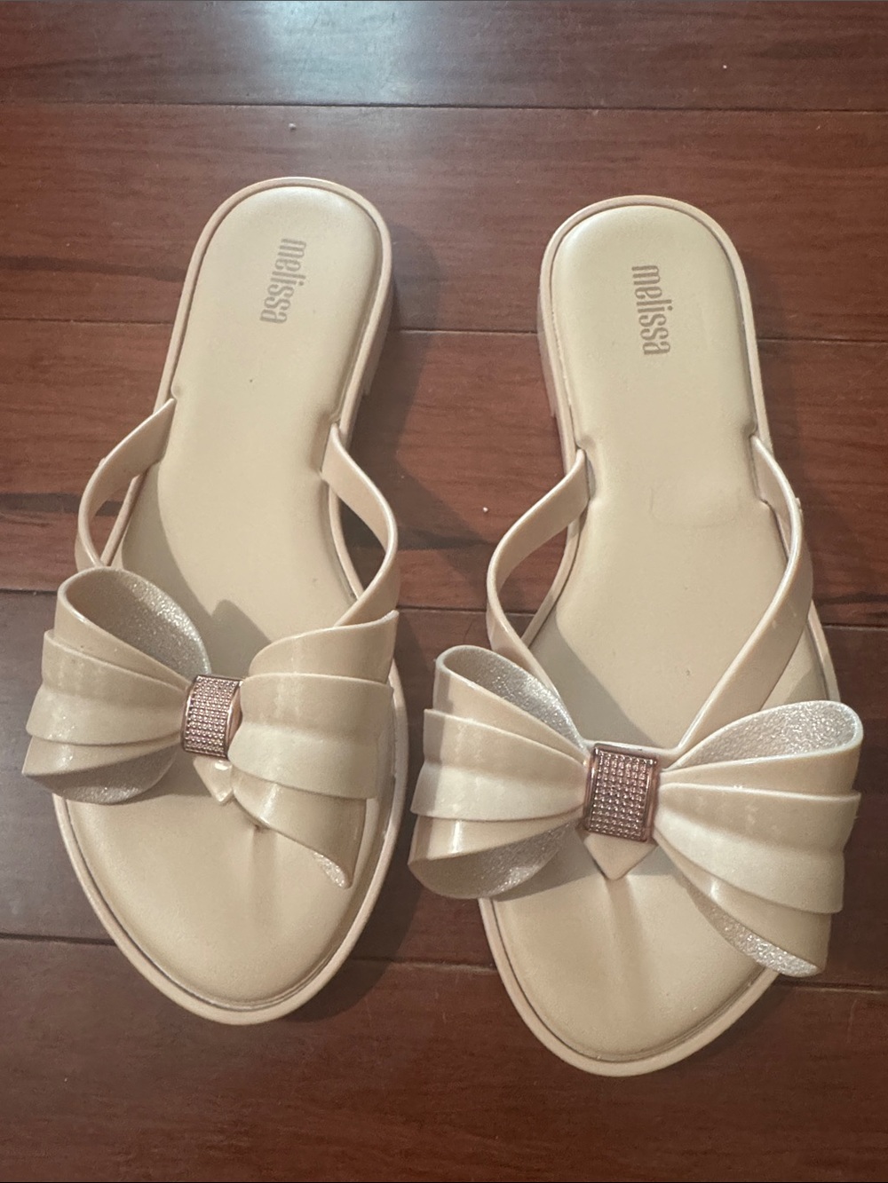 Melissa Women's Cream Bow Slide Sandals with Rose Gold Accent
